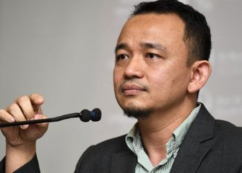 MASZLEE ‘FLIP FLOP’ DALAM ISU PERUNTUKAN SMPC