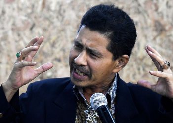 ABDULLAH SANI TEMPELAK AZMIN ISU BR1M