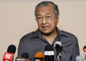 STRAITS TIME SINGAPURA: PAKATAN MEMBUAT JANJI, TIDAK JANGKA MENANG