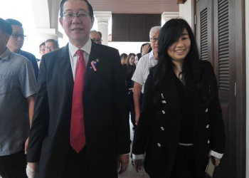 MAHKAMAH BEBAS GUAN ENG, PHANG DARI TUDUHAN RASUAH