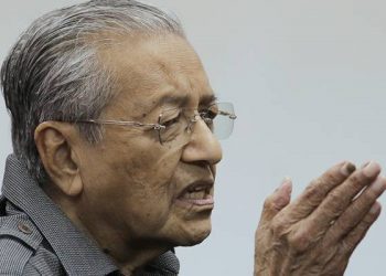 PUAD: MAHATHIR BERLAKON TOLAK SUMBANGAN RM100 JUTA