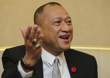 SIA-SIA SAMAN MEREKA YANG TINGGALKAN PARTI – NAZRI