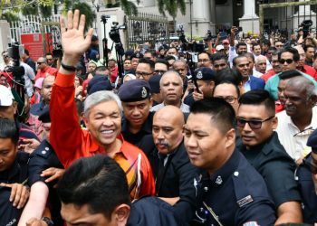 SAIFUL BAHAR: ZAHID HAMIDI TIDAK PERLU BERCUTI