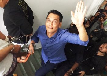ULASAN KES MENGENAI UCAPAN ‘SERANG’ DATO’ AZWANDDIN