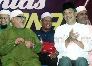 KENAPA GABUNGAN BN DAN PAS MENAKUTKAN PAKATAN HARAPAN?