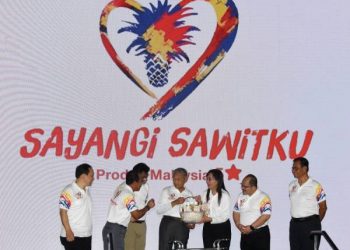 SARANAN TUN MAHATHIR AGAR MINUM SATU SUDU MINYAK SAWIT SEHARI