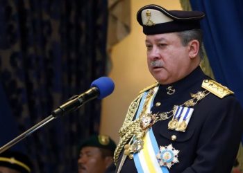 INSIDEN PENCEMARAN BAHAN KIMIA: SULTAN IBRAHIM BERKENAN KURNIA SUMBANGAN RM1 JUTA
