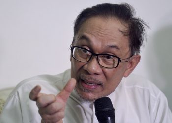 KERAJAAN PH TANGGUNG MALU AKIBAT STRATEGI ANWAR IBRAHIM “BUAT DULU, FIKIR KEMUDIAN”