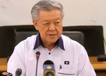 DR. CHUA SOI LEK BERMAIN API DAN POLITIK MERBAHAYA