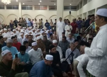 AZMIN, JIKA ANDA BUAT PERKARA TERKUTUK TERSEBUT, JANGAN SALAHKAN ORANG LAIN