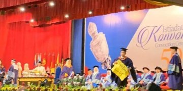 ISU PELAJAR BIADAP DI MAJLIS KONVOKESYEN UNIVERSITI MALAYA