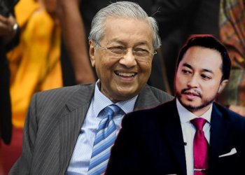 TIGA KALI MAHATHIR MINTA TANGGUH UNTUK SERAH JAWATAN KEPADA ANWAR