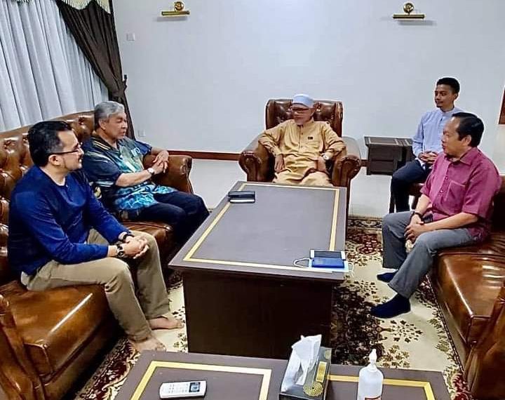 PELUANG UMNO DAN PAS DESAK KERAJAAN 'UNDO' SALAH LAKU YANG ...