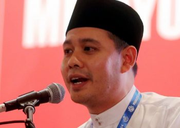 TIMBANG TARIK DIRI DARI PN, BUKTI UMNO TIDAK TAMAK KUASA