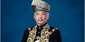 YDP AGONG ZAHIR PENGHARGAAN KEPADA PETUGAS BARISAN HADAPAN