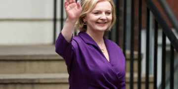LIZ TRUSS LETAK JAWATAN PERDANA MENTERI UK