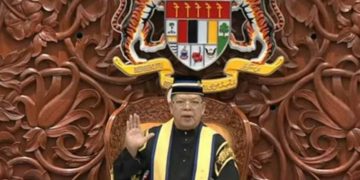 JOHARI ABDUL DILANTIK SPEAKER, RAMLI NOR DAN ALICE LAU TIMBALAN