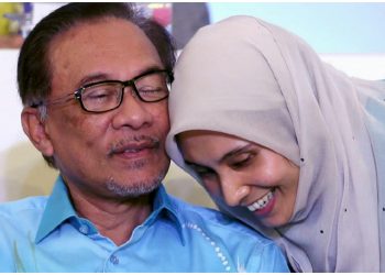 ANWAR PERTAHAN TINDAKAN LANTIK IZZAH SEBAGAI PENASIHAT