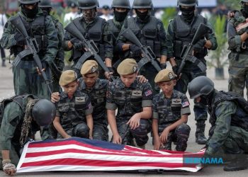 TRAGEDI LAHAD DATU SUKARKAN USAHA YAKINKAN PELABUR ASING KE PANTAI TIMUR SABAH