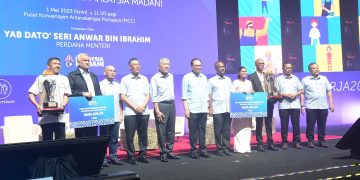 GABUNGAN CUKUP KUAT, MAMPU TANGKIS KOMPLOT JATUHKAN KERAJAAN – ANWAR