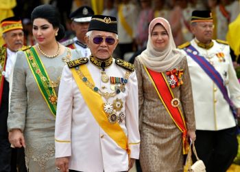 TAIB MAHMUD: HUBUNGAN RAPAT SARAWAK-KERAJAAN PERPADUAN BERI BANYAK MANFAAT KEPADA RAKYAT