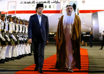 PUTERA MAHKOTA ABU DHABI TIBA UNTUK LAWATAN KHAS 4 HARI 