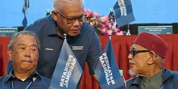 CUKUP-CUKUPLAH KERAJAAN PINTU BELAKANG, JANGAN DIBIARKAN BERULANG