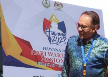 MEDIA PERLU BEBAS SEPENUHNYA, KRITIK PM, KERAJAAN DIBENARKAN – ANWAR