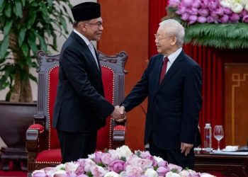KUNJUNGAN RASMI YAB PERDANA MENTERI KE VIETNAM, PERKUKUH HUBUNGAN DUA HALA