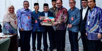 IKIM KUNJUNGI YAB PERDANA MENTERI, BINCANG HAL EHWAL ISLAM