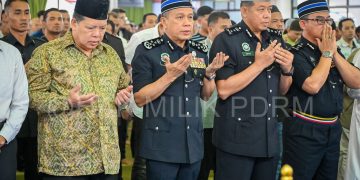 KPN TUNAIKAN SOLAT JUMAAT BERSAMA WARGA PDRM DI MASJID BUKIT AMAN