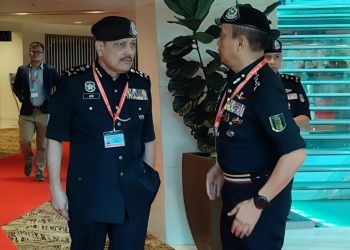 PENGARAH JABATAN KDNKA TINJAU PENUGASAN PDRM SEMPENA AMM KE-58