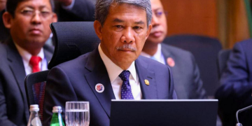 MALAYSIA ZAHIR KOMITMEN KERJASAMA ASEAN-UK, SERU SOKONGAN BERTERUSAN