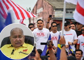 TOK HIM NASIHAT PEMUDA UMNO AGAR BERANI BERJUANG ATAS LANDASAN SEBENAR